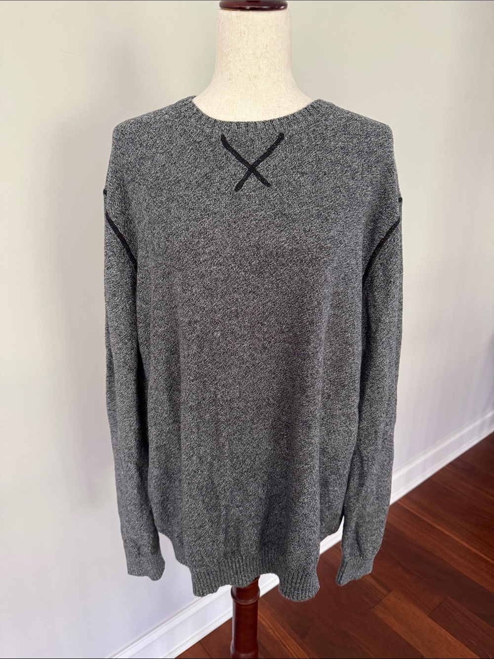 Banana Republic Men's Heather Gray Crewneck Sweater with Contrast Stitch